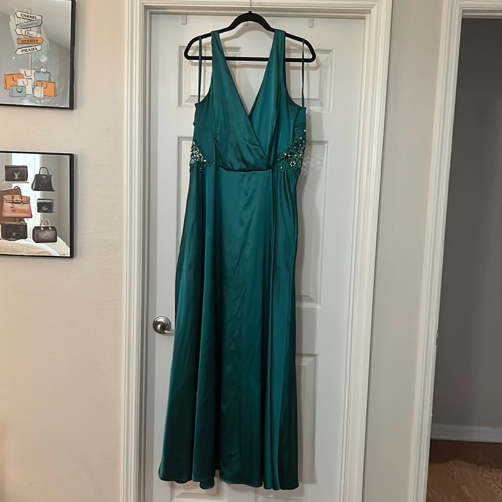 Gown - worn once for gala event. Dry cleaned